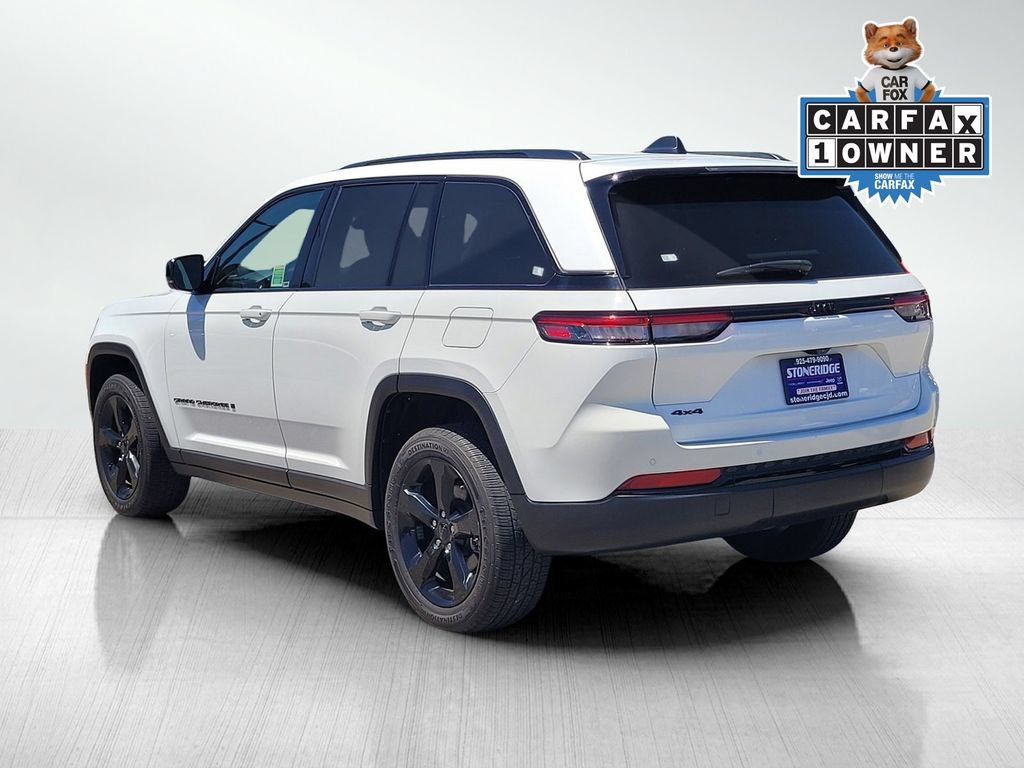 Used 2023 Jeep Grand Cherokee Altitude AWD/4WD image 6