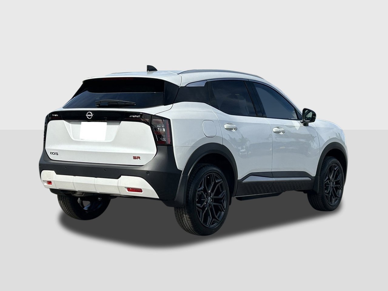 New 2026 Nissan Kicks SR FWD image 4