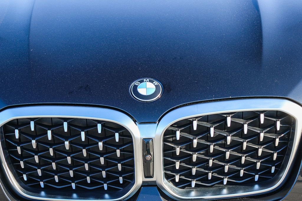 Used 2025 BMW X4 xDrive30i image 5