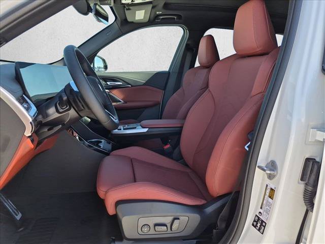 New 2027 BMW X1 xDrive28i w/ M Sport Package AWD/4WD image 4