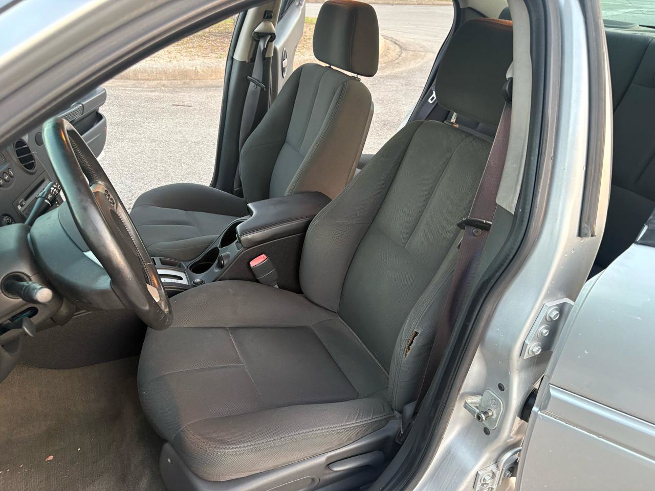 Used 2004 Pontiac Grand Prix GT2 FWD image 21