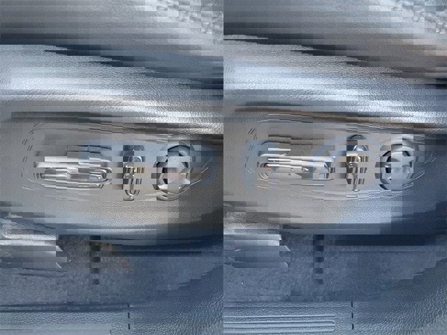 Used 2023 Honda CR-V EX-L image 17