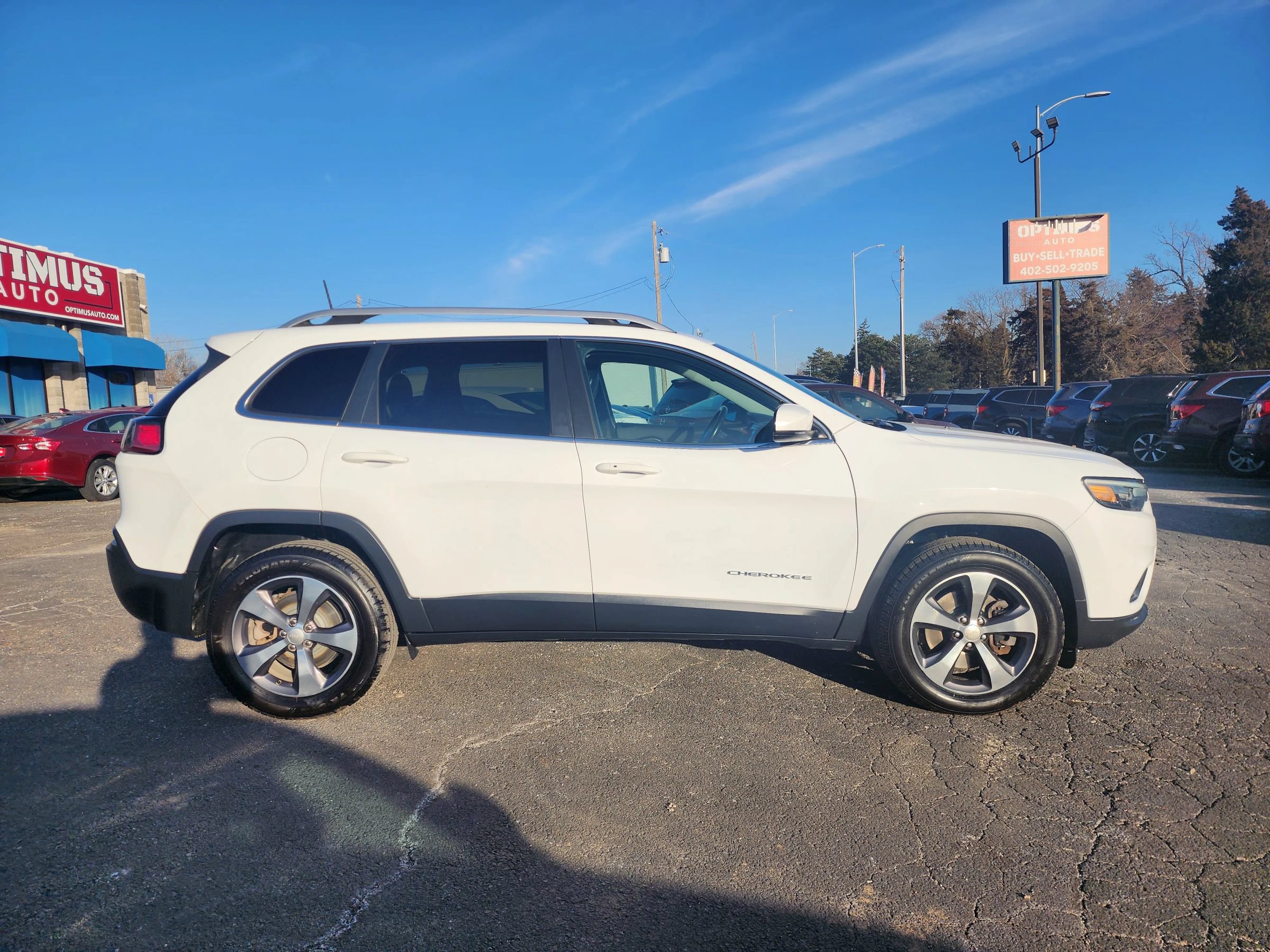 Used 2019 Jeep Cherokee Limited AWD/4WD image 8