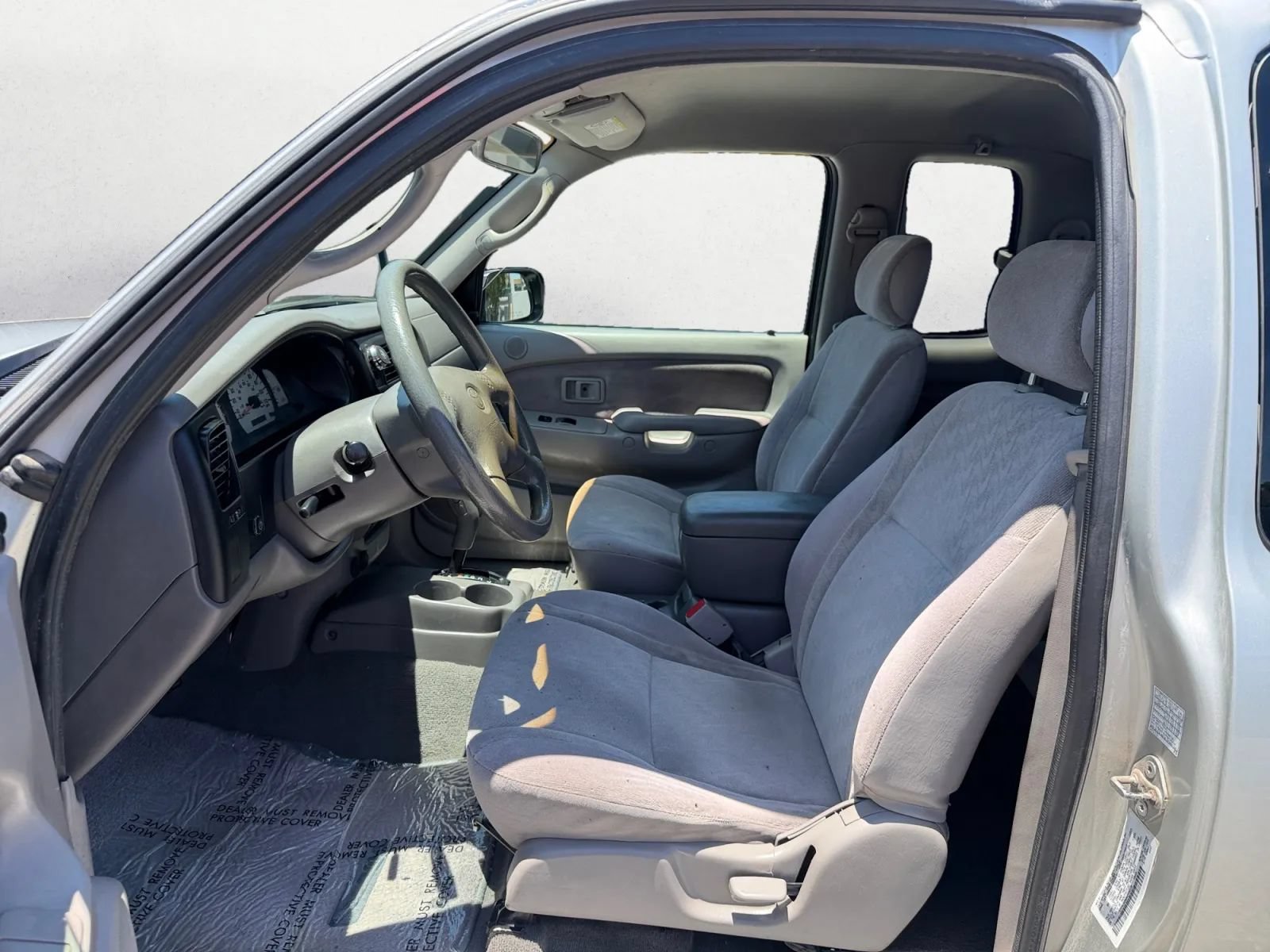 Used 2004 Toyota Tacoma 2WD Xtracab w/ Convenience Pkg image 11