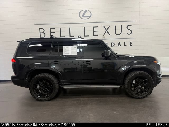 Used 2025 Lexus GX 550 AWD/4WD image 3