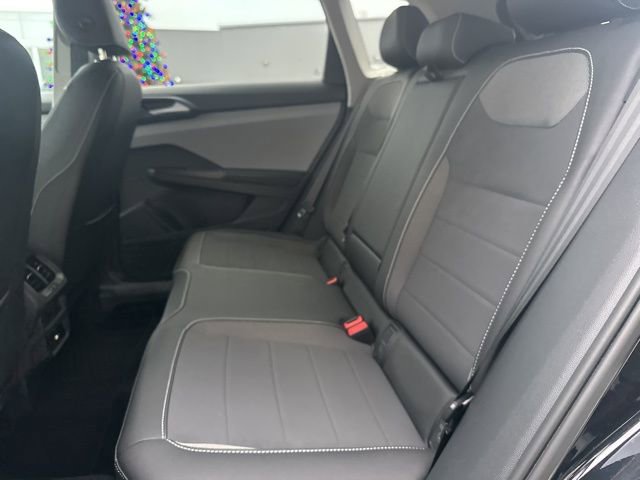 Used 2024 Volkswagen Taos SE image 5