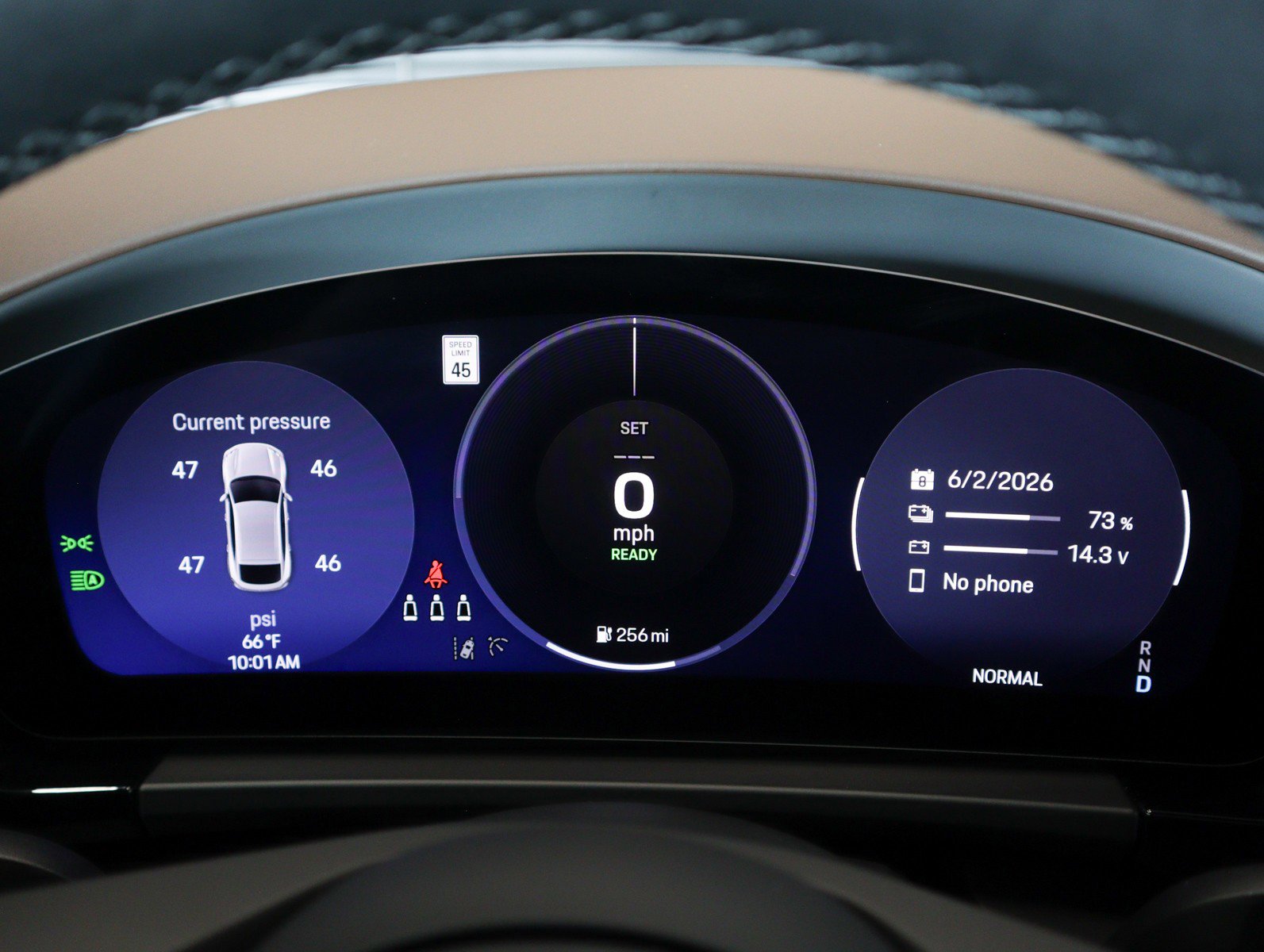 Used 2025 Porsche Macan Electric w/ Premium Package RWD image 14