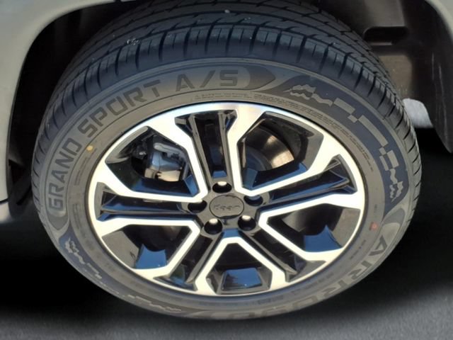 Used 2022 Jeep Compass Limited AWD/4WD image 7