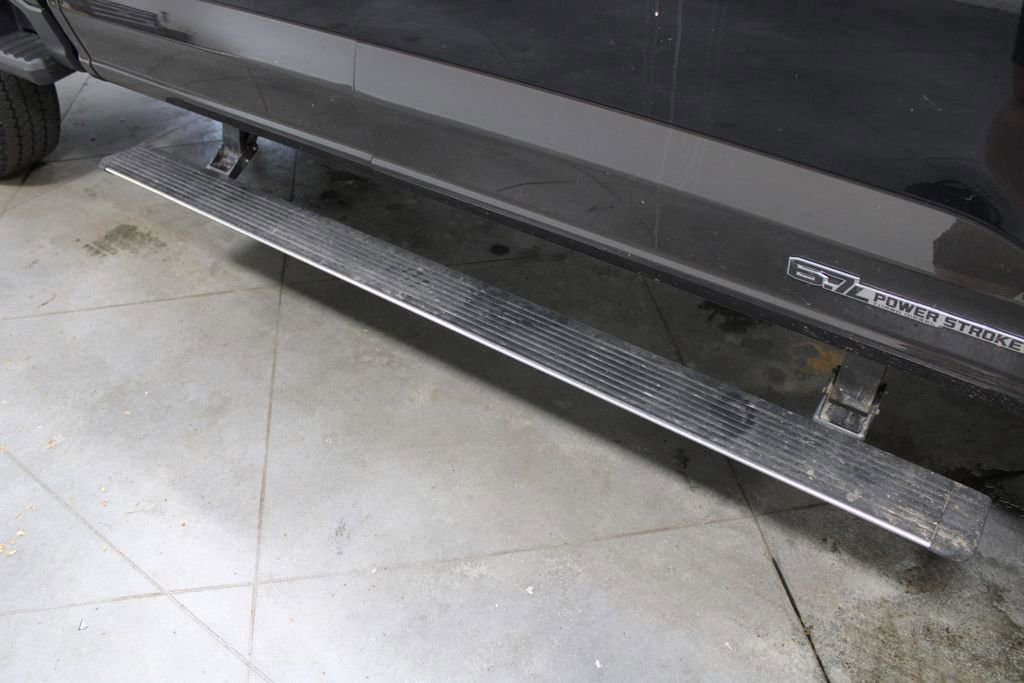 Used 2025 Ford F350 King Ranch w/ FX4 Off-Road Package image 13