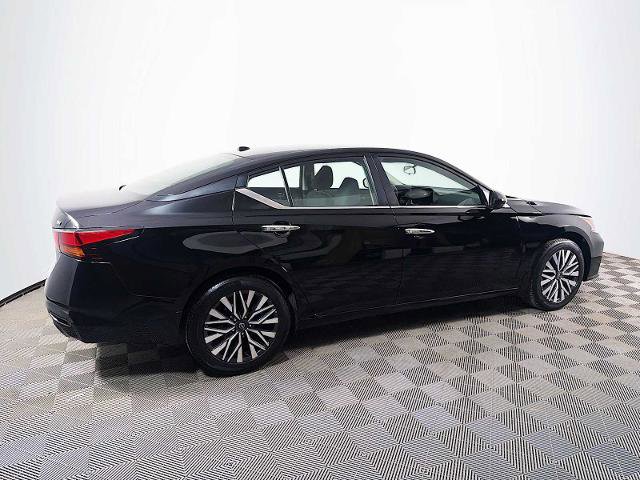 Certified 2023 Nissan Altima 2.5 SV w/ SV Premium Package image 4