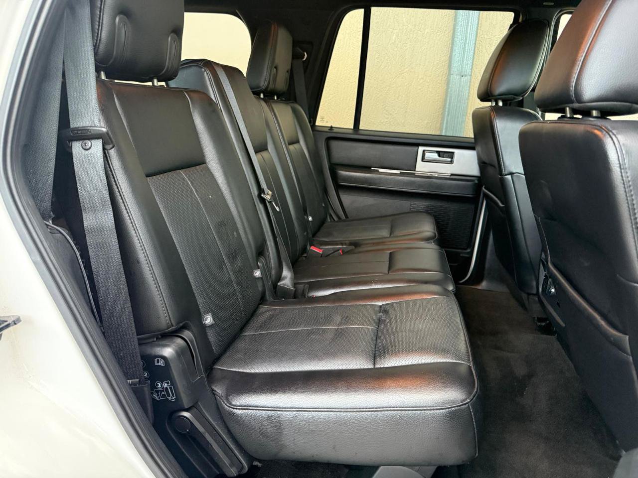Used 2017 Ford Expedition XLT w/ Equipment Group 202A RWD image 25