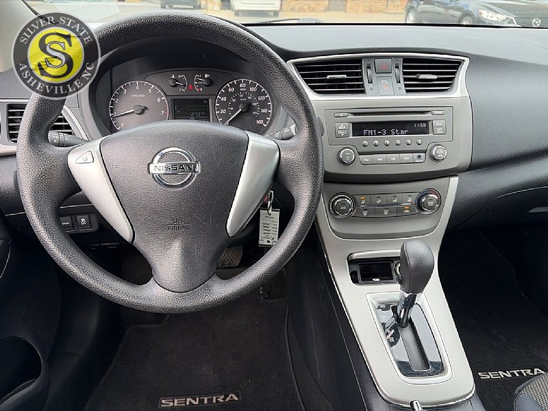 Used 2014 Nissan Sentra S image 26