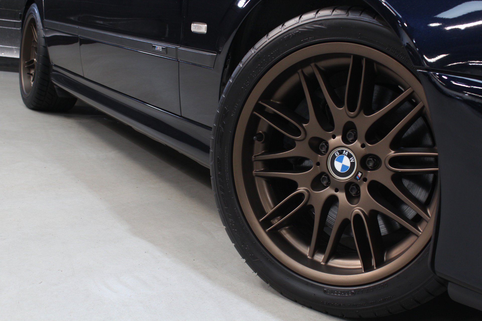 Used 2002 BMW M5 RWD image 25