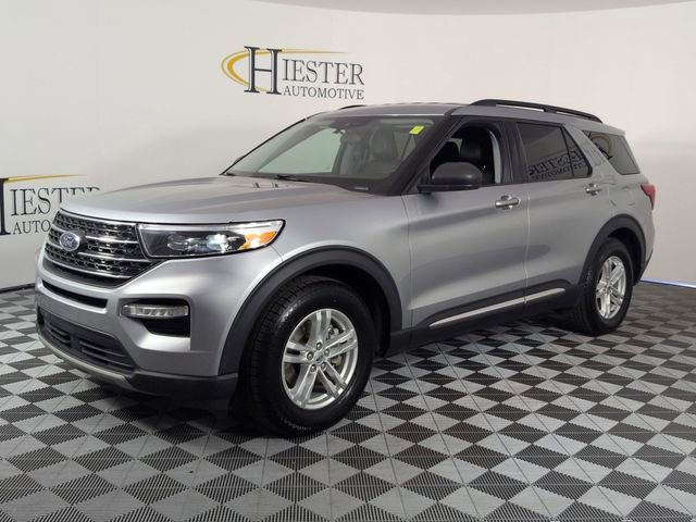 Used 2023 Ford Explorer XLT w/ Equipment Group 202A image 4