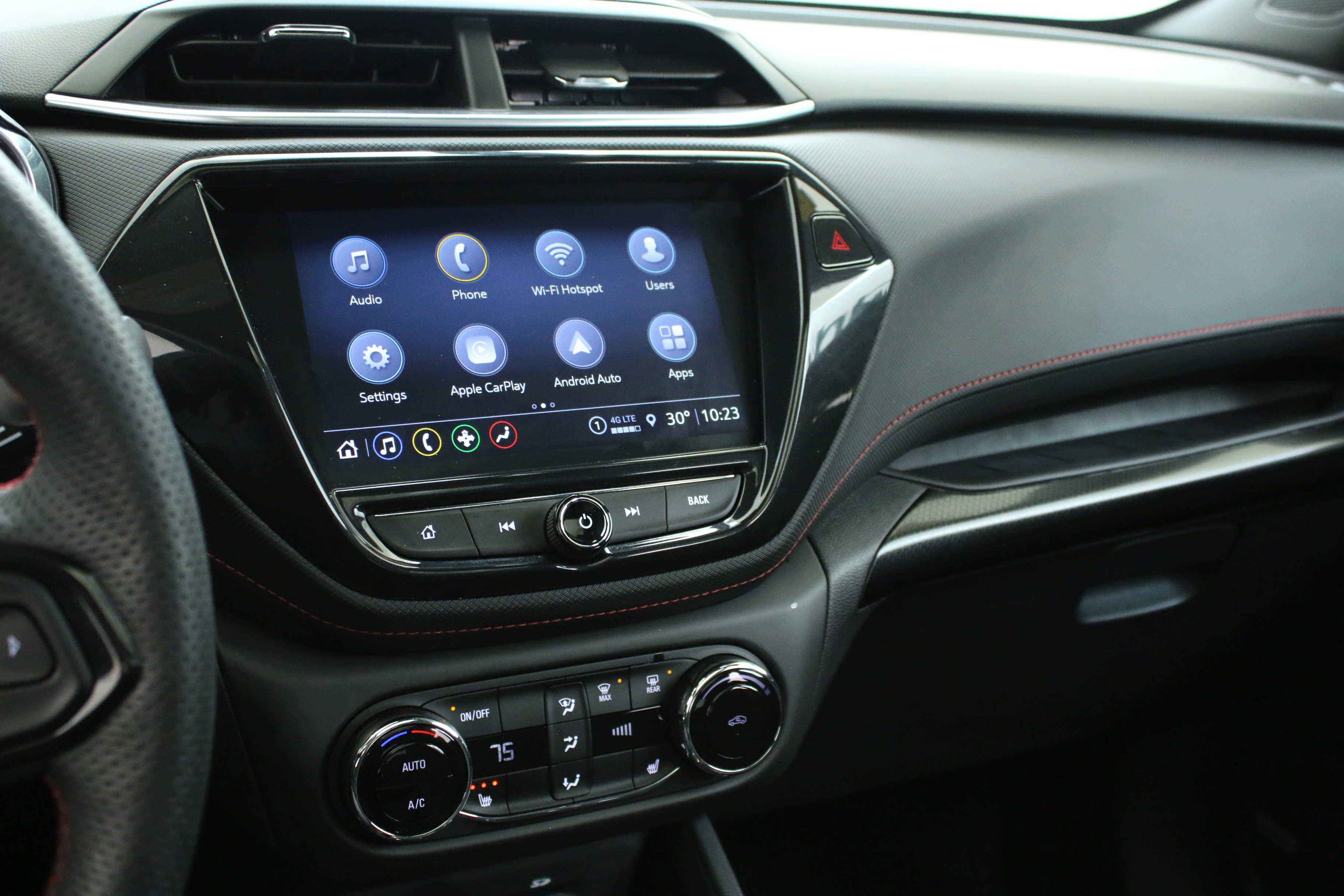 Used 2023 Chevrolet TrailBlazer RS w/ Sun and Liftgate Package image 20