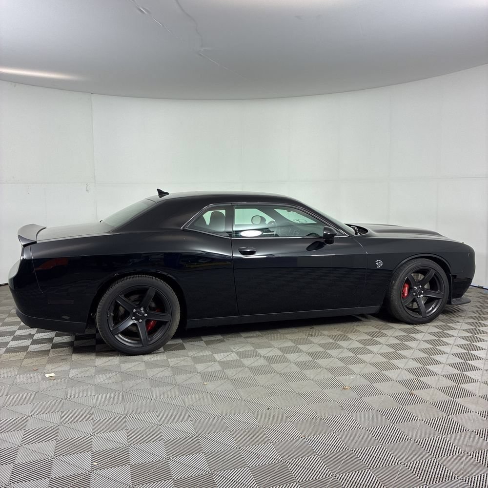 Used 2020 Dodge Challenger SRT Hellcat RWD image 3
