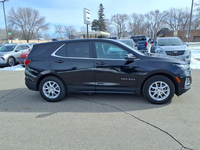 Used 2023 Chevrolet Equinox LT FWD image 2