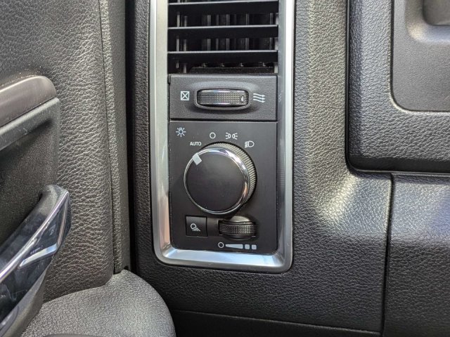 Used 2024 RAM 1500 Warlock AWD/4WD image 25