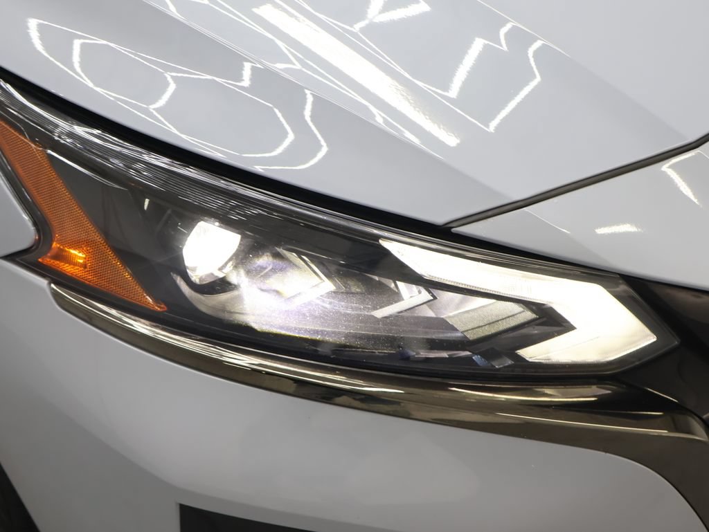 Used 2023 Nissan Altima 2.0 SR FWD image 28