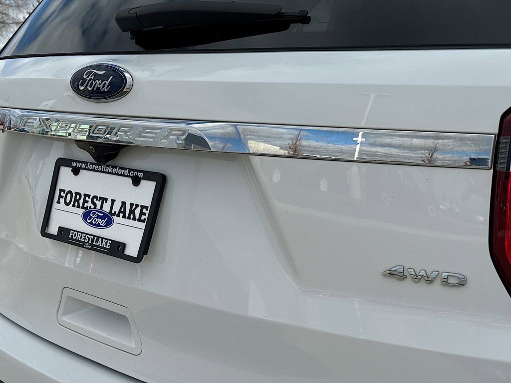 Used 2016 Ford Explorer XLT image 21