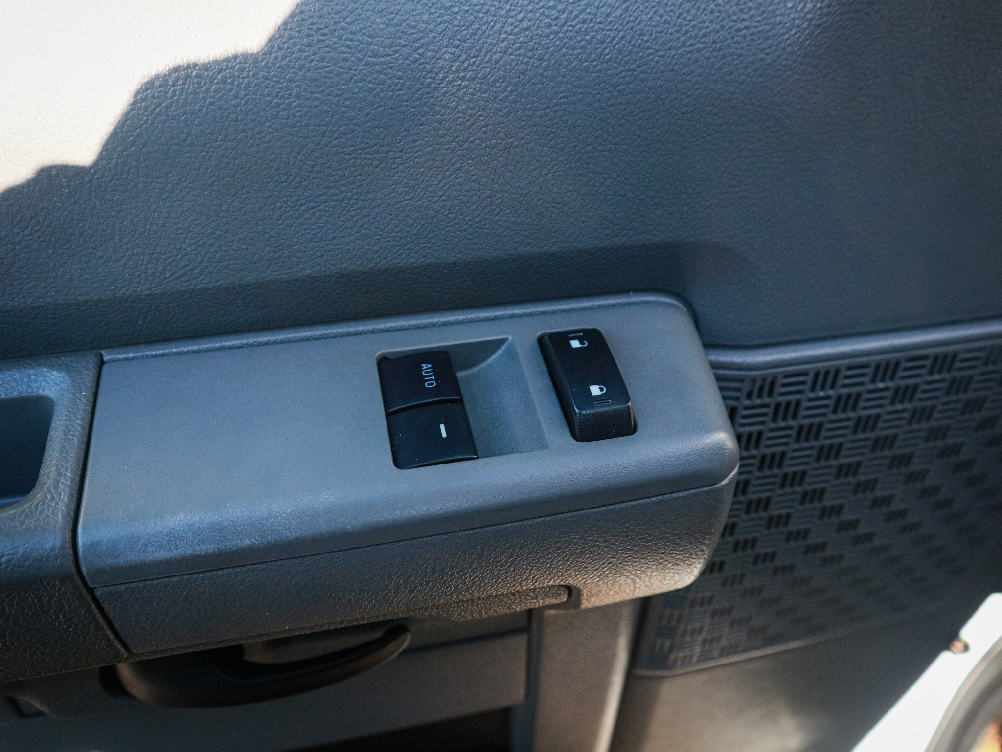 Used 2014 Ford E-250 and Econoline 250 Commercial Wheel Chair Accesib w/ Power Group image 15