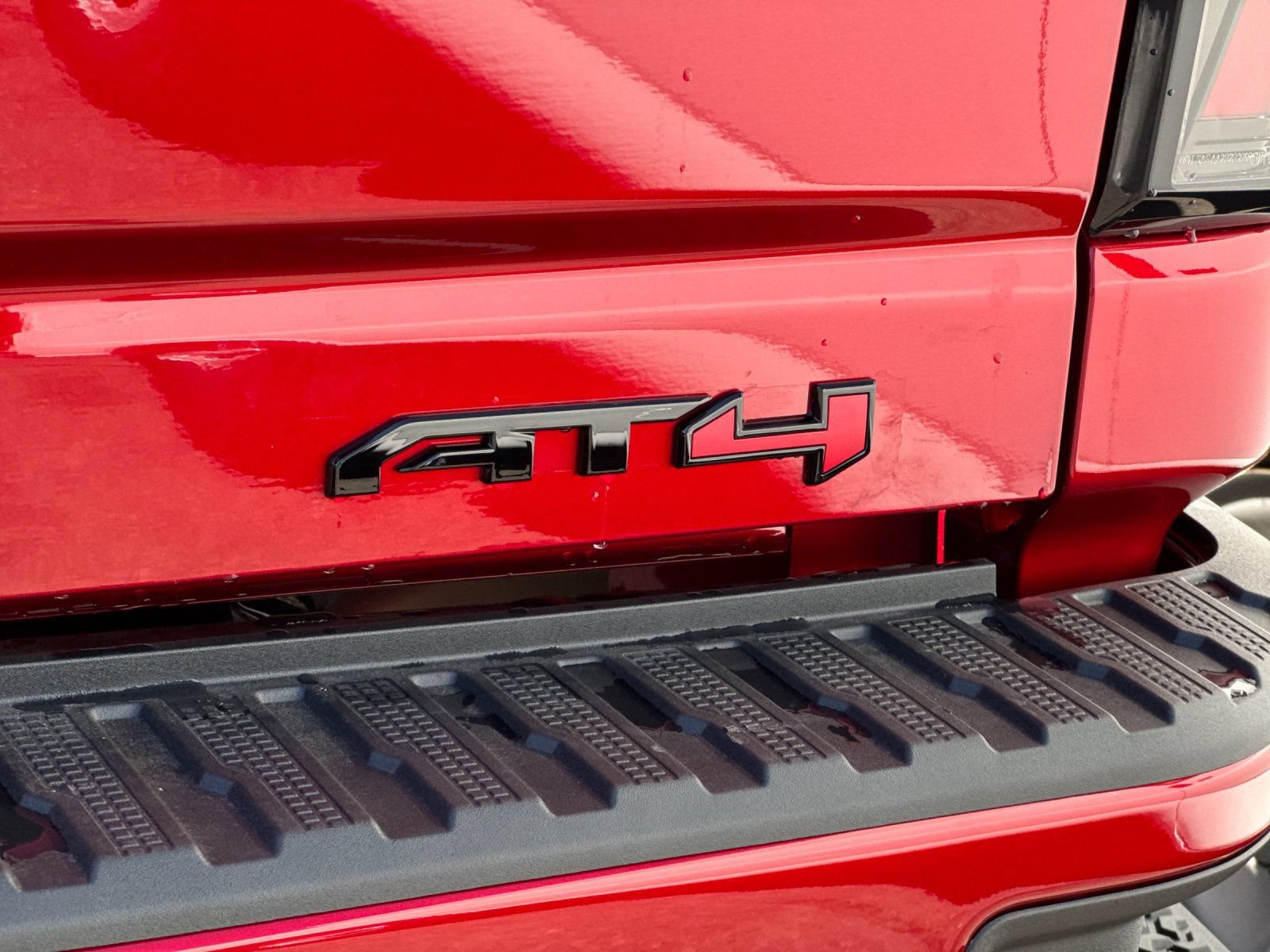 New 2026 GMC Sierra 2500 AT4 w/ AT4 Premium Plus Package AWD/4WD image 33