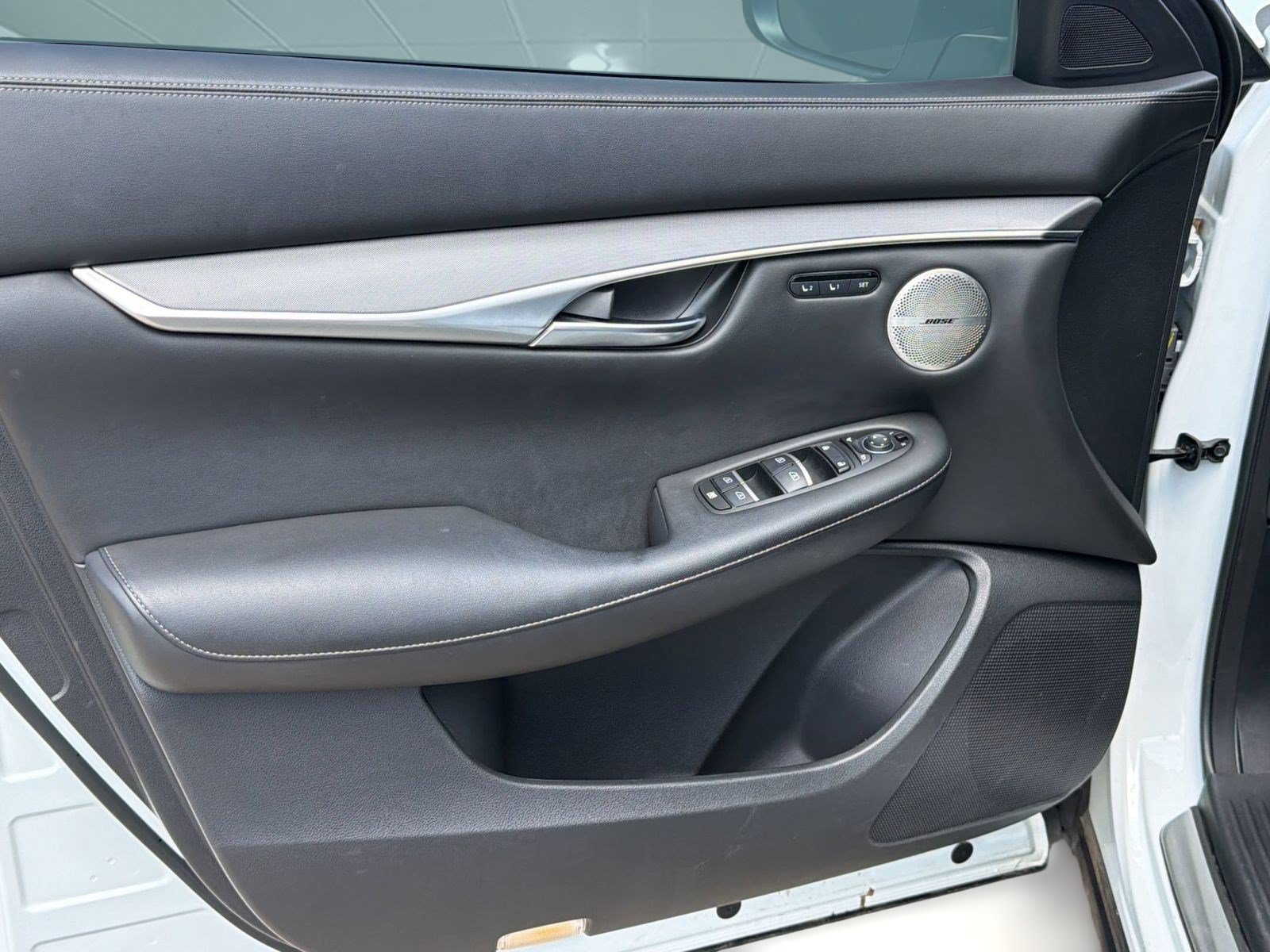 Used 2023 INFINITI QX50 Luxe FWD image 14