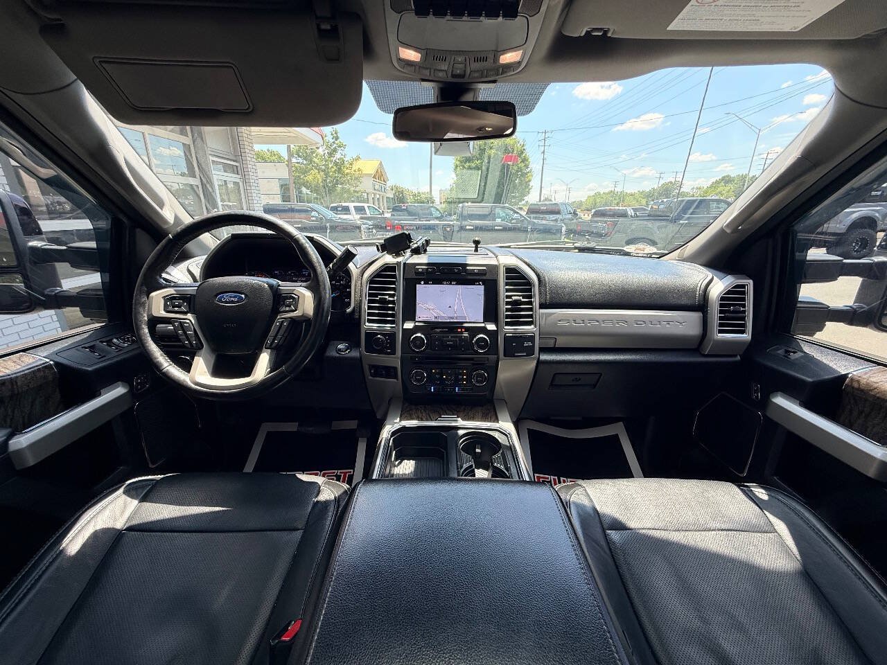 Used 2017 Ford F350 Lariat w/ Lariat Ultimate Package AWD/4WD image 32