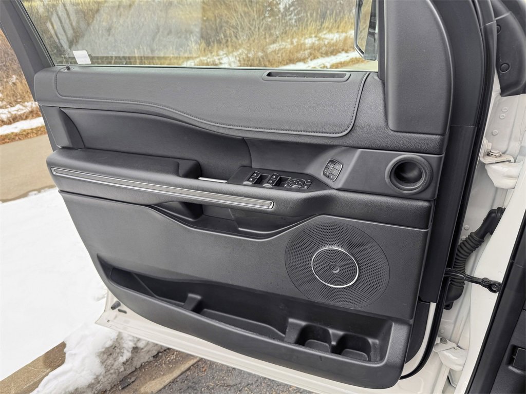 Used 2019 Ford Expedition XLT w/ Equipment Group 202A image 13