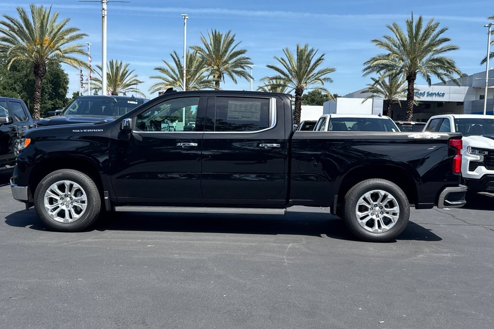 New 2026 Chevrolet Silverado 1500 LTZ w/ LTZ Premium Package AWD/4WD image 6