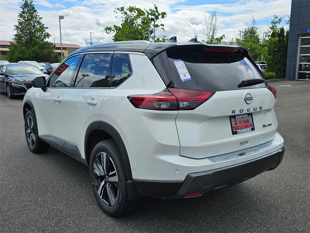 New 2025 Nissan Rogue SL w/ Tech Package image 4
