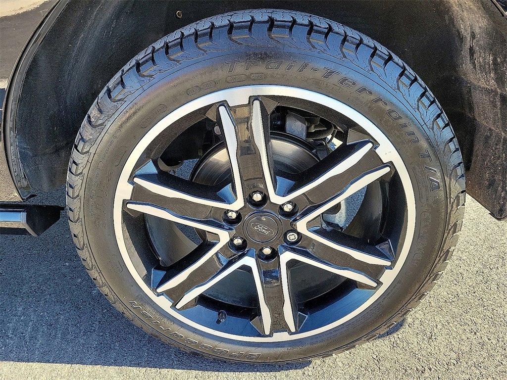 Used 2021 Ford Expedition Limited image 10