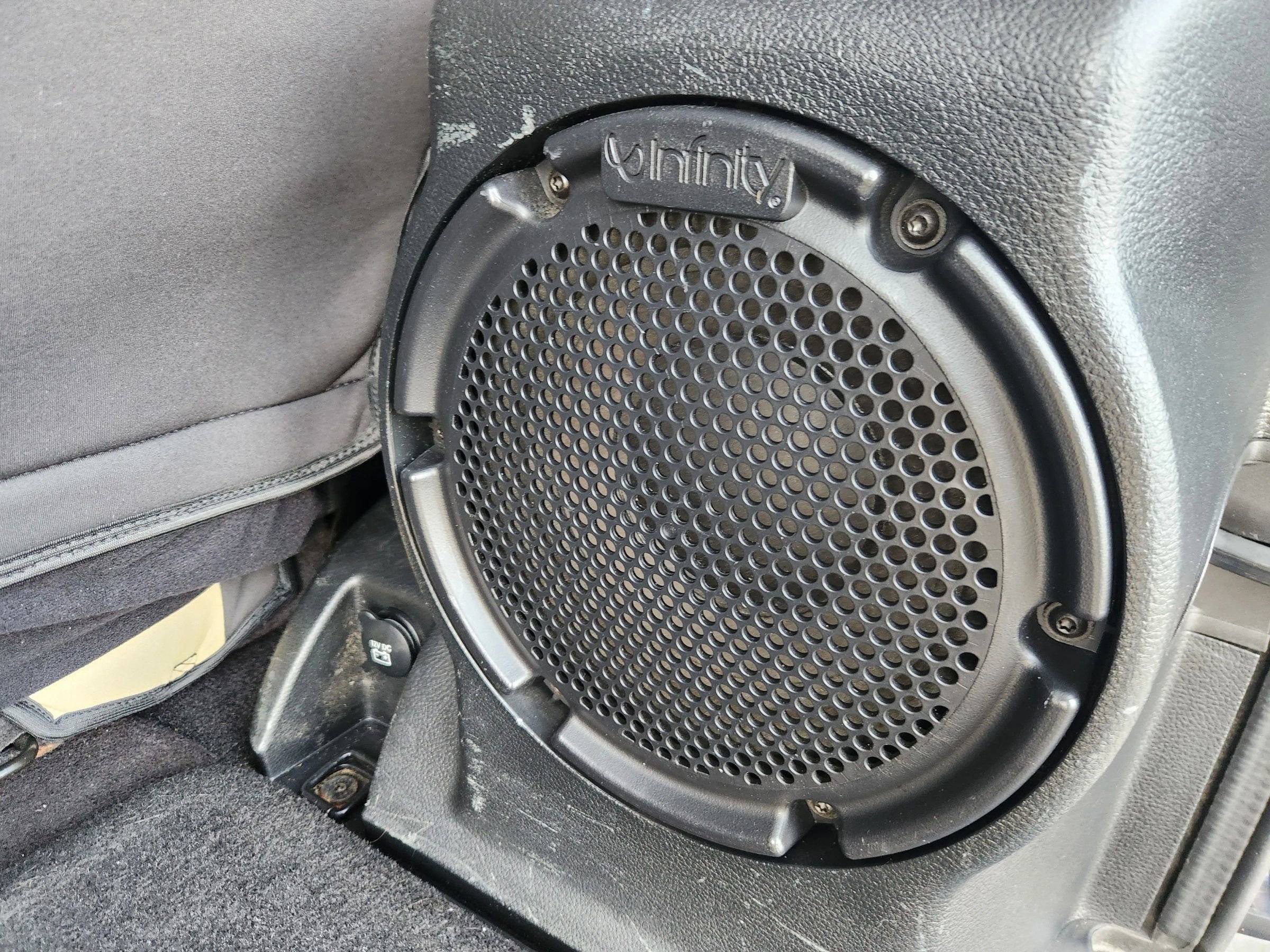 Used 2012 Jeep Wrangler Rubicon w/ Dual Top Group image 46