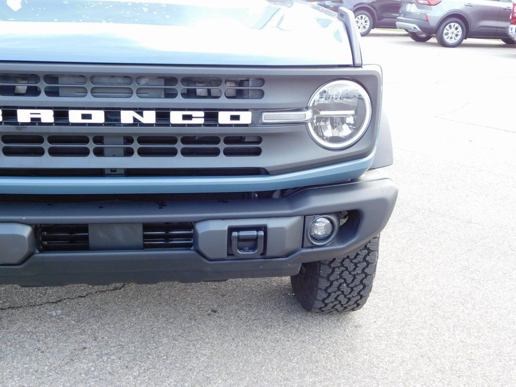 New 2024 Ford Bronco Black Diamond image 9
