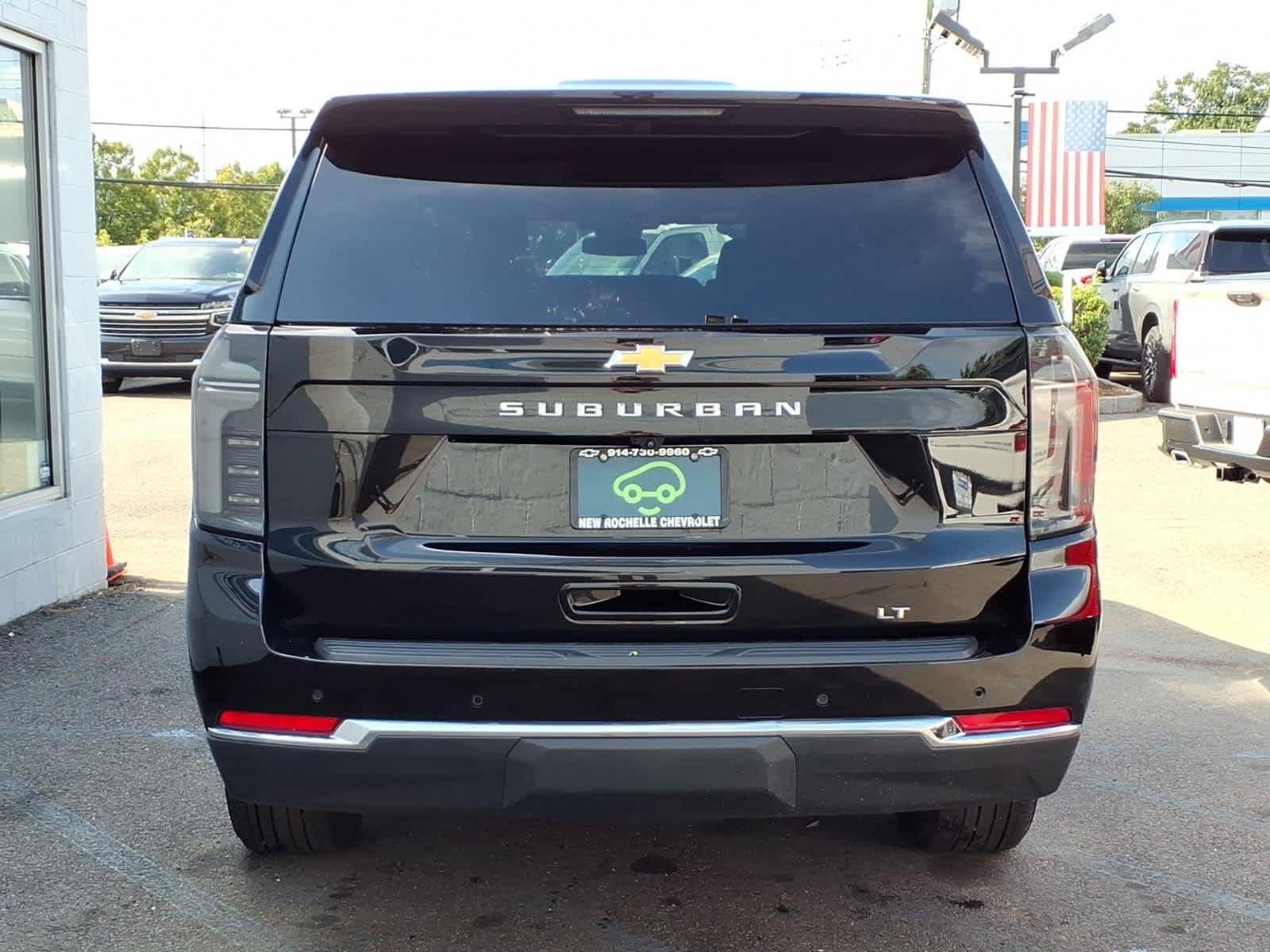 Used 2026 Chevrolet Suburban LT w/ Comfort Package AWD/4WD image 5