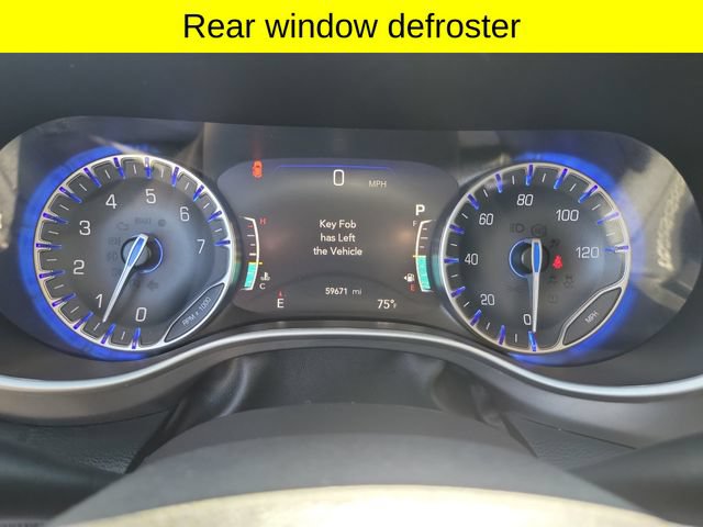 Certified 2024 Chrysler Pacifica Touring-L FWD image 13