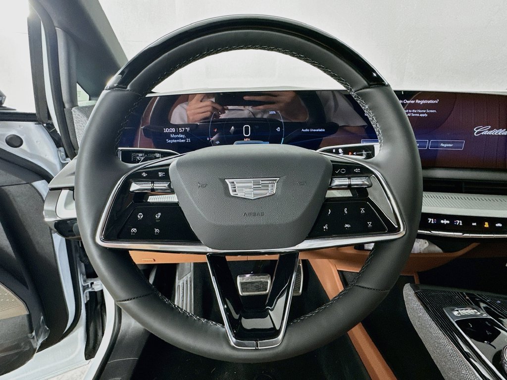 New 2027 Cadillac Optiq Premium Luxury w/ LPO, Floor Liner Package AWD/4WD image 11