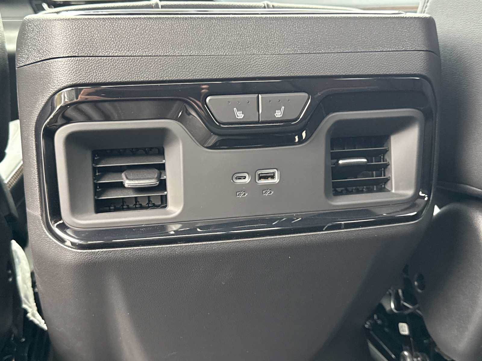 New 2026 GMC Sierra 1500 AT4 w/ AT4 Premium Package AWD/4WD image 22