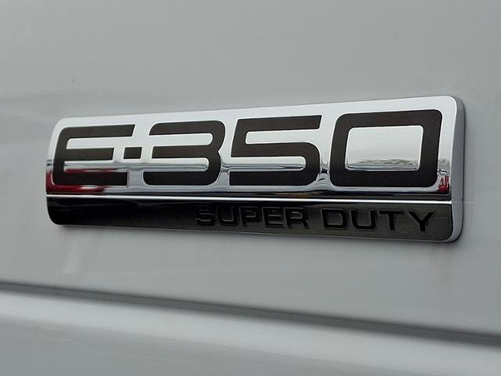 New 2026 Ford E-350 and Econoline 350 Super Duty w/ Power Equipment Group RWD image 15