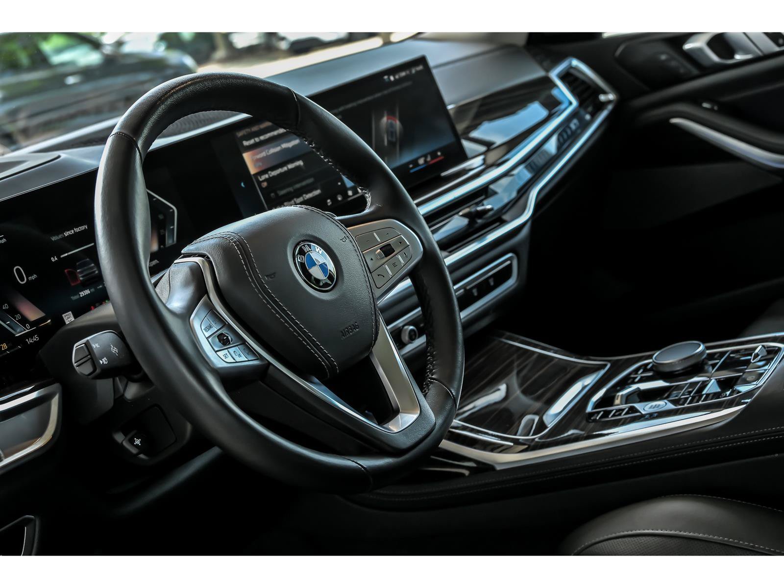 Used 2025 BMW X7 xDrive40i AWD/4WD image 15