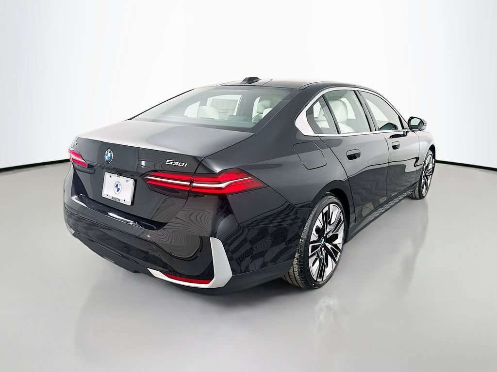 Used 2026 BMW 530i xDrive w/ Executive Package AWD/4WD image 5