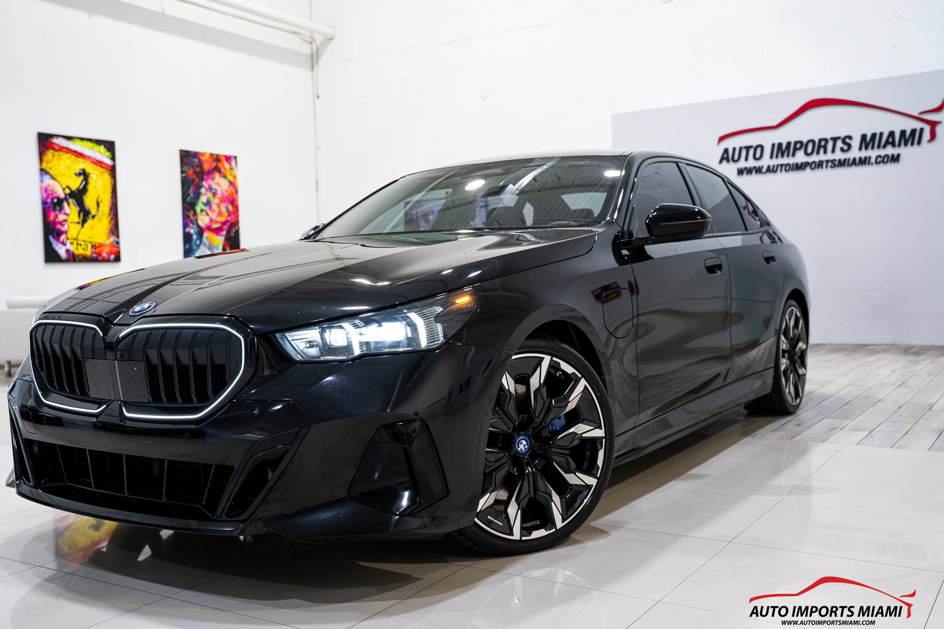 Used 2025 BMW 550e xDrive w/ Executive Package AWD/4WD image 35