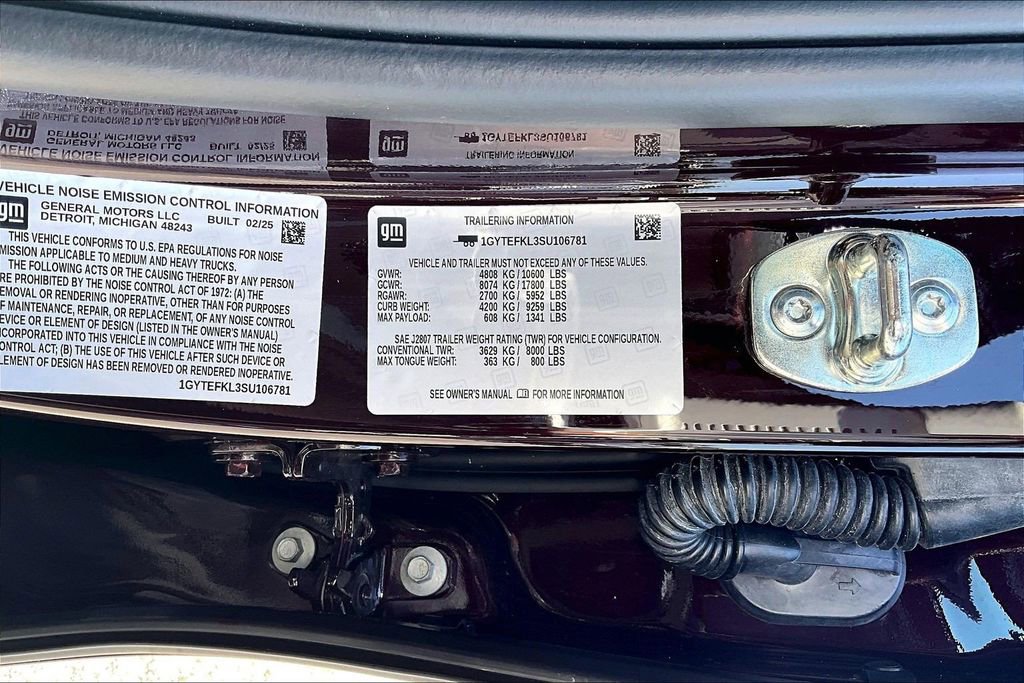 Certified 2025 Cadillac Escalade IQ Sport 2 image 19