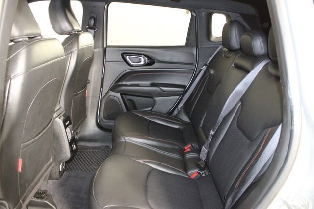 Used 2024 Jeep Compass Trailhawk AWD/4WD image 14