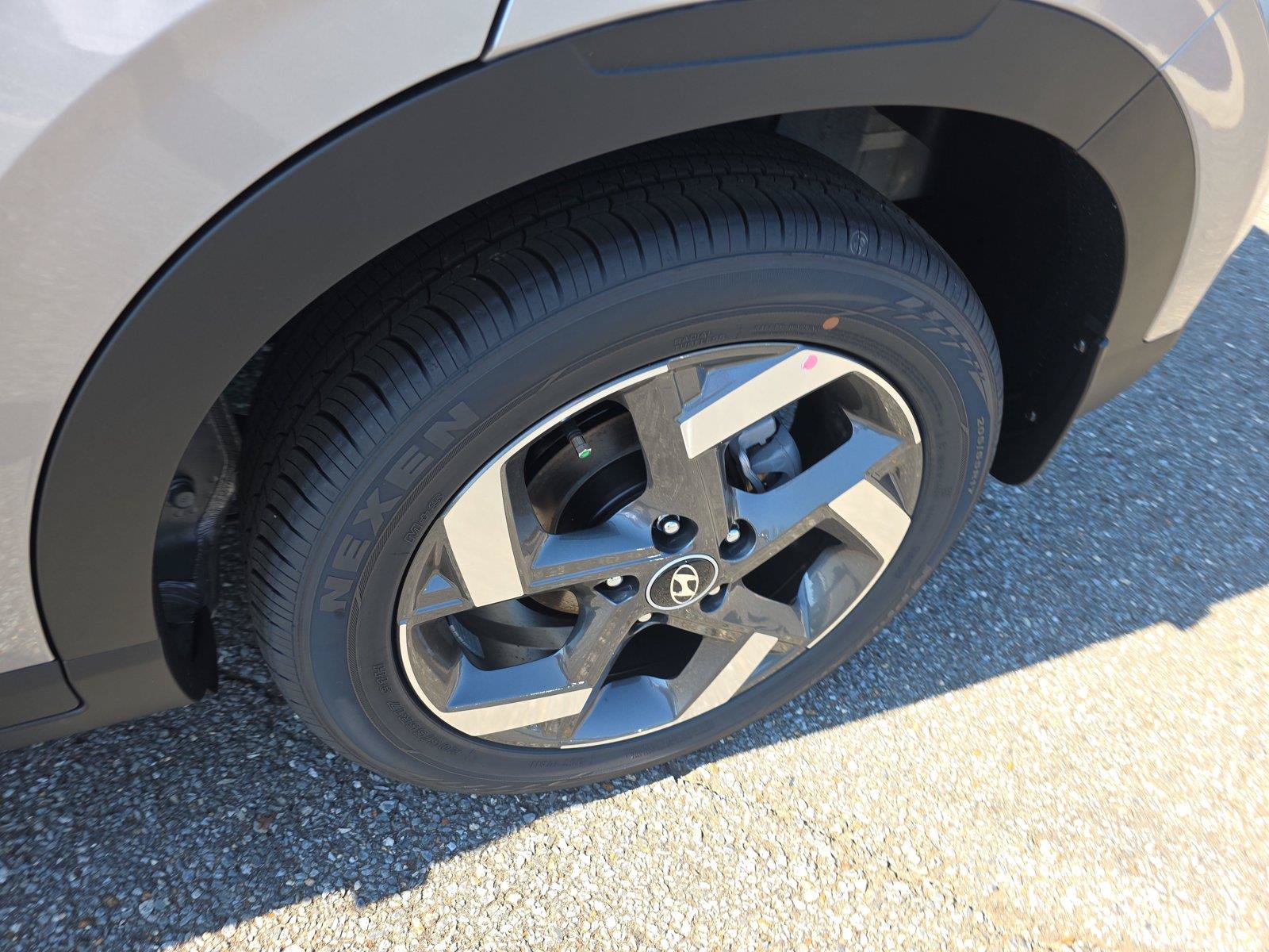 New 2027 Hyundai Kona SEL Sport AWD/4WD image 9