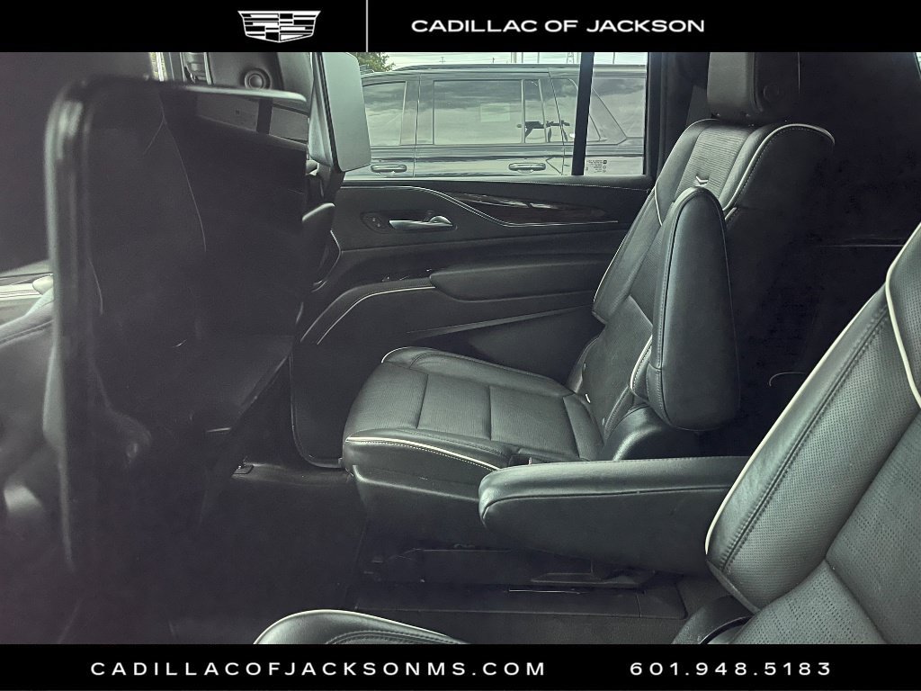 Used 2021 Cadillac Escalade ESV Premium Luxury w/ Driver Assist Tech Package AWD/4WD image 10