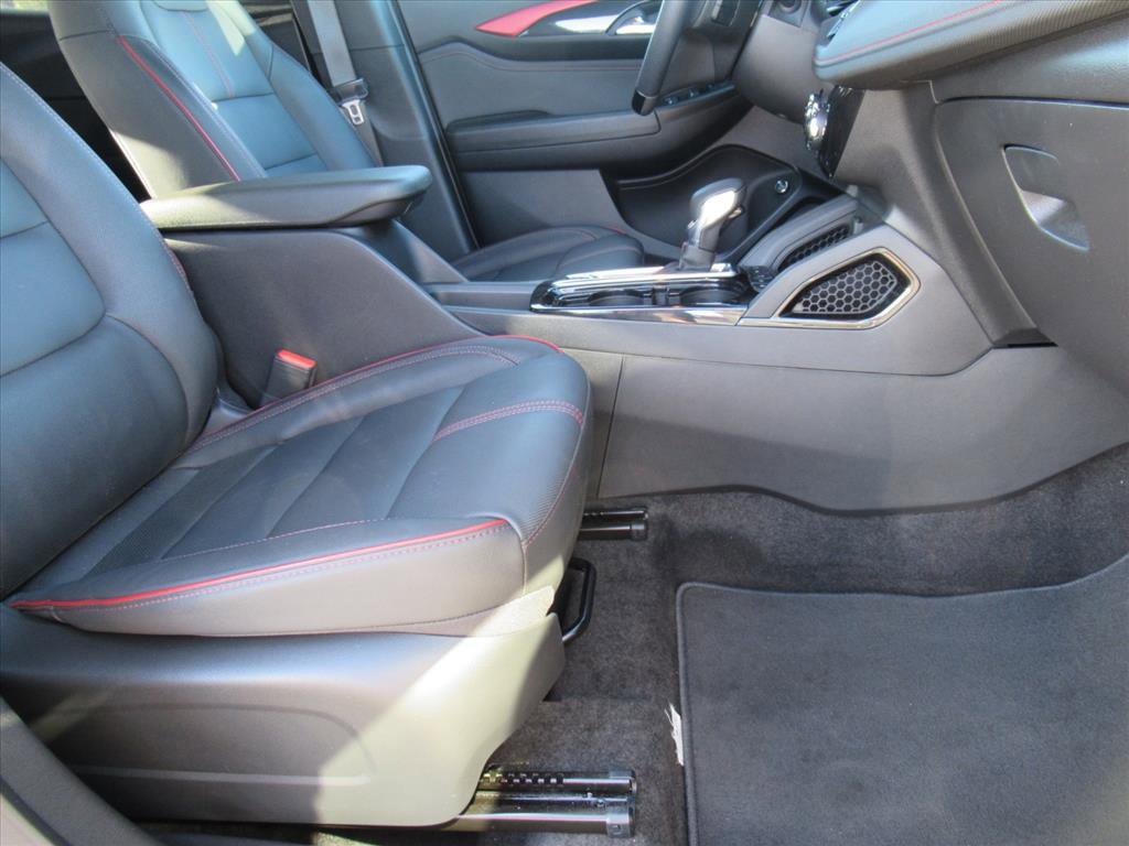 Used 2024 Chevrolet TrailBlazer RS w/ Convenience Package image 10