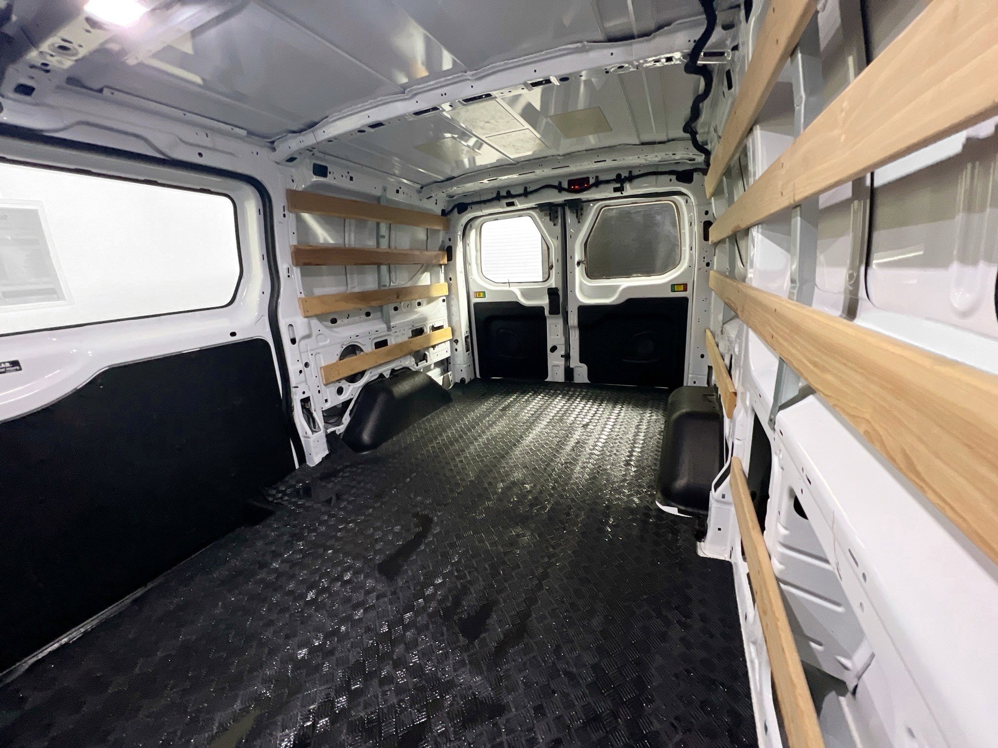 Used 2024 Ford Transit 250 Low Roof w/ Exterior Upgrade Package image 27