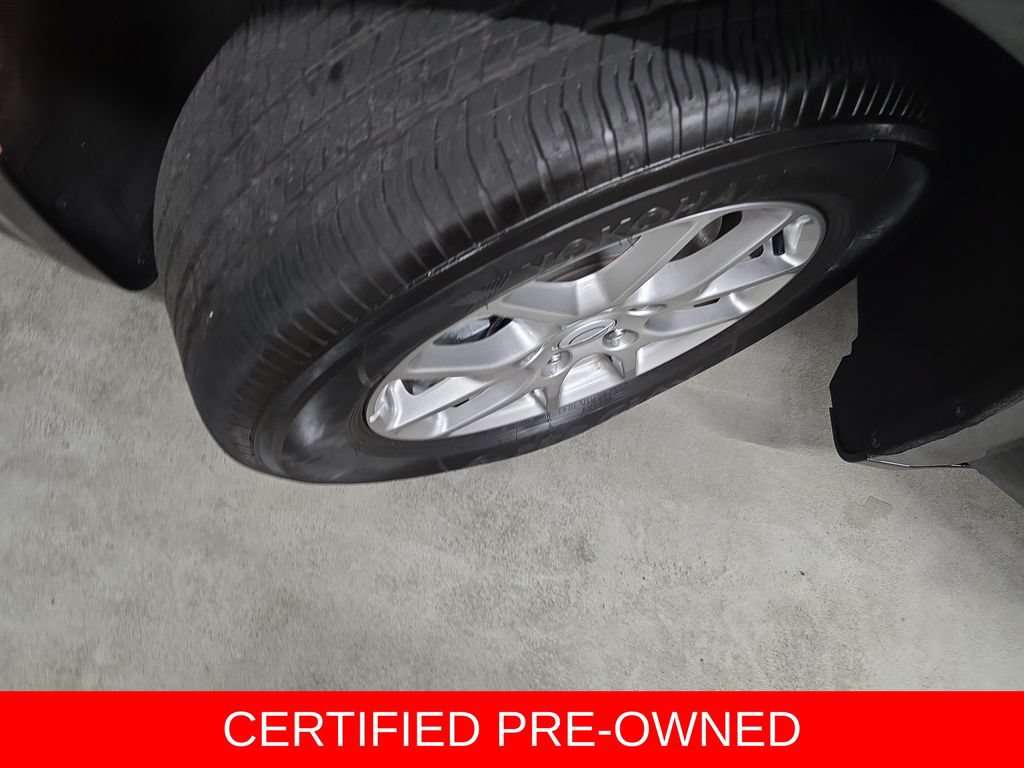 Used 2025 Chrysler Pacifica Select FWD image 32