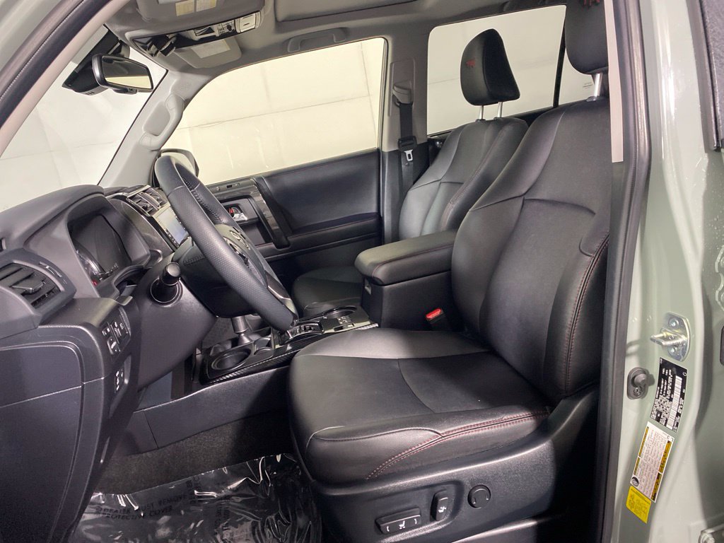 Used 2022 Toyota 4Runner TRD Off-Road Premium AWD/4WD image 13